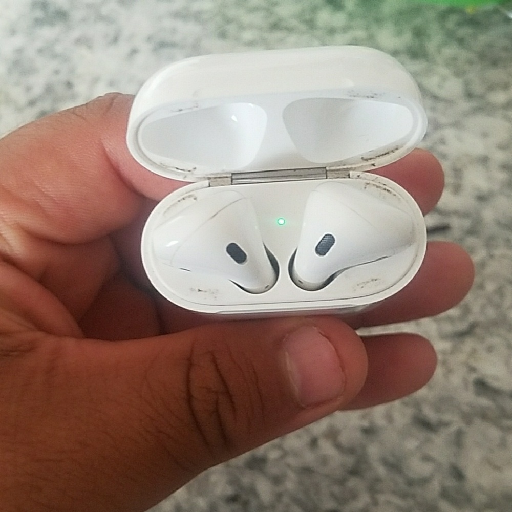Airpods